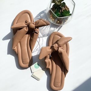 a new day. Size 8.5 Tan Sandals